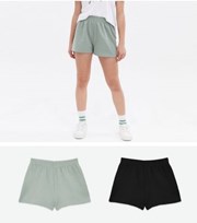 New Look Girls 2 Pack Light Green and Black Jogger Shorts